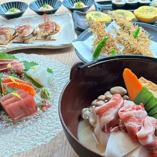 【完全個室宴会】魚吉刺身盛合せ&地鶏塩ちゃんこ鍋 お手軽宴会プラン【全7品・飲み放題付】