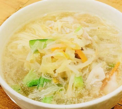 [Yuzu Salted Egg Noodles] Iwate egg noodles are used for the refreshing yuzu salt flavor.The texture is crisp noodles.