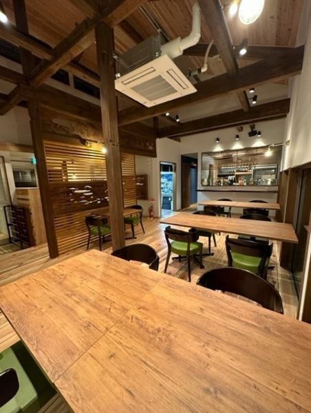 【様々なシーンでご利用可能なお店です】ご要望に応じてお席の調整も行いますのでお気軽にお問い合わせ下さい。女子会にも使えるオシャレなお店です！お子様連れのお客様や会社でのご宴会など幅広いシーンでご利用ください♪