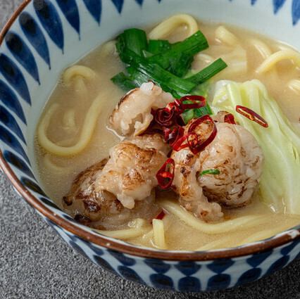 博多 もつ煮込みラーメン
