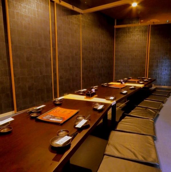 【最大20名様まで◎】店内には掘り炬燵座敷を完備！グループ利用に◎ゆっくりくつろぎながらお料理やお酒をご堪能ください♪最大20名様利用可！！[長崎/晴れる屋/個室/宴会/飲み放題/ラーメン/藁焼き/日本酒/焼酎/居酒屋/浜口町]