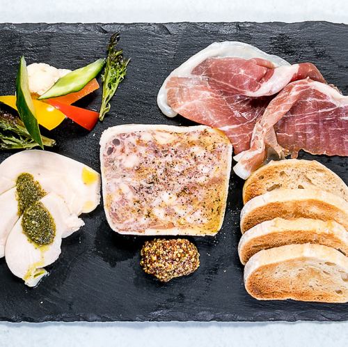 A must-see for meat lovers! Charcuterie