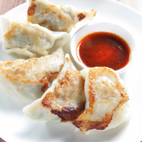 Homemade dumplings (6 pieces)