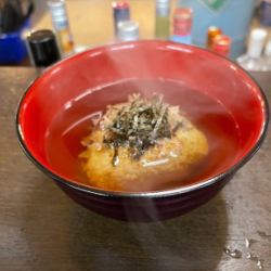 焼きおにぎりの縄文出汁茶漬け