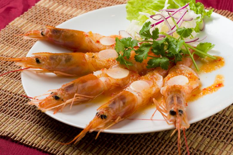 生虾薄片配宫保南普拉