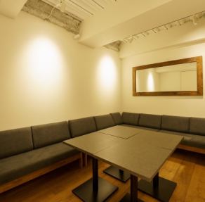 [Recommended private room for private parties, girls-only gatherings, etc.] Sofa seats that women will love♪ Completely private rooms that you can enjoy in a private space! Can accommodate 6 to 13 people★ [Umeda #girls party #birthday #Italian #Meat #Surprise #Anniversary #Cheese #Lunch #Date #Higashidori #Insta #Second party】