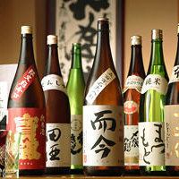 銘酒が揃う！季節限定や蔵元最高峰まで、常時30種以上御用意しております。