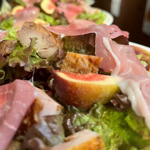 ご予算に合わせて、6名様までの小宴会ランチも2,500円より承ります。