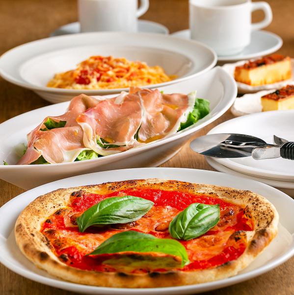 【ランチ限定のセットメニュー】みんなでシェアするカジュアルセットや、１日１組様限定の特別なセットも♪