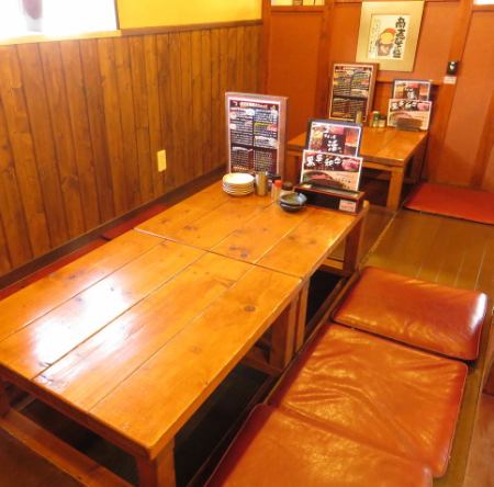 The digging kotatsu seat can be combined with a table to accommodate up to 20 people!! Relaxing digging kotatsu is for family meals and gatherings of friends ◎