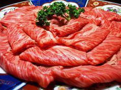 A4 rank Japanese black beef shabu-shabu course…3900 yen per person (4290 yen including tax)