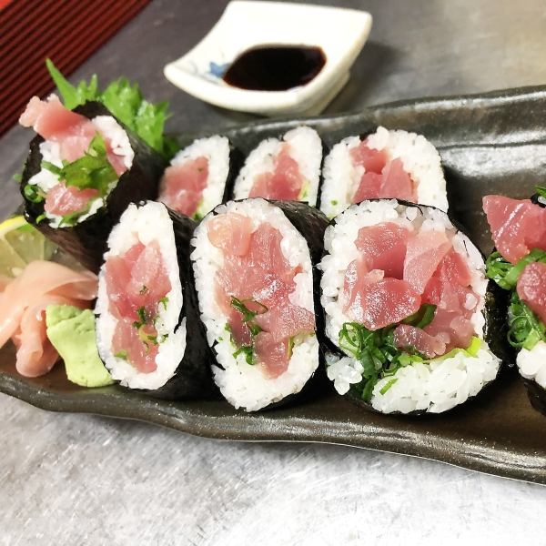Our store boasts the strongest tekka rolls◎This is a masterpiece made with only upper raw tuna!Please give it a try♪