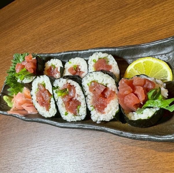 当店自慢の最強鉄火巻き◎上生マグロだけをどっさり巻いた逸品！ぜひ一度ご賞味あれ♪