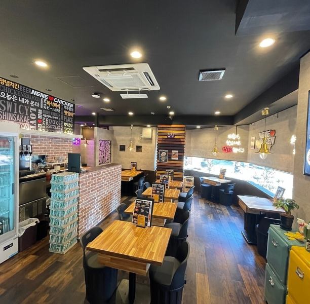 Nene Chicken Shin-Sakae店距离Shin-Sakae站步行5分钟！您可以在从Sakae站步行距离的我们餐厅享用正宗的韩国鸡肉♪请约会或与朋友一起来我们这里！