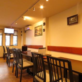 ◆ 6 tables for 4 people