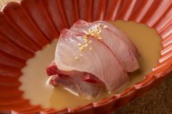 Amberjack with sesame sauce