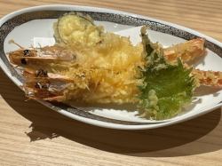 Large shrimp tempura