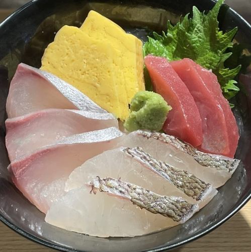 福伸　海鮮丼3種