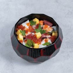 8種のネタが入った定番ひつまぶし