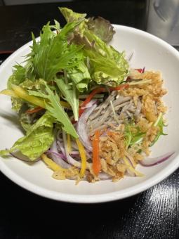 舞天旬野菜の蕎麦サラダ