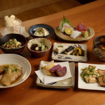 [Okinawa Course ~ Okinawa Cuisine Course ~] 9 Okinawan main dishes ◆ Includes 2 hours of all-you-can-drink