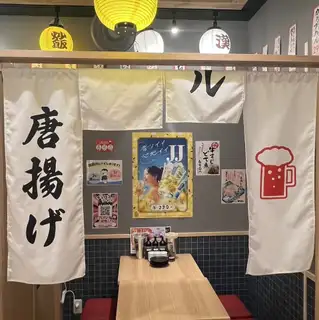 ≪寬敞舒適的座位♪≫ 在我們寬敞的環境中享受舒適放鬆的時光。這家餐廳非常適合與家人和朋友一起用餐。即使人數增加，我們也可以透過合併桌子來滿足您的需求，請隨時與我們聯繫。