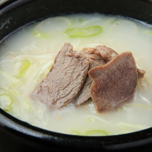 牛すじソルロンタン