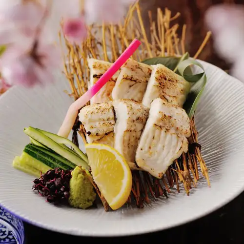 Fresh seasonal seafood from the Sanriku region of Tohoku is available.