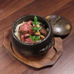 黑毛和牛蘑菇煲饭
