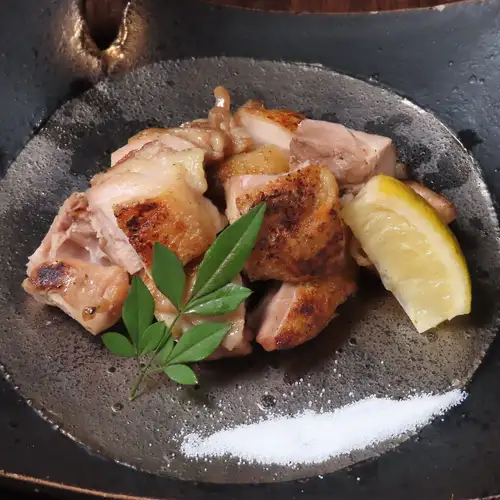 博多地鶏 もも炭火焼き