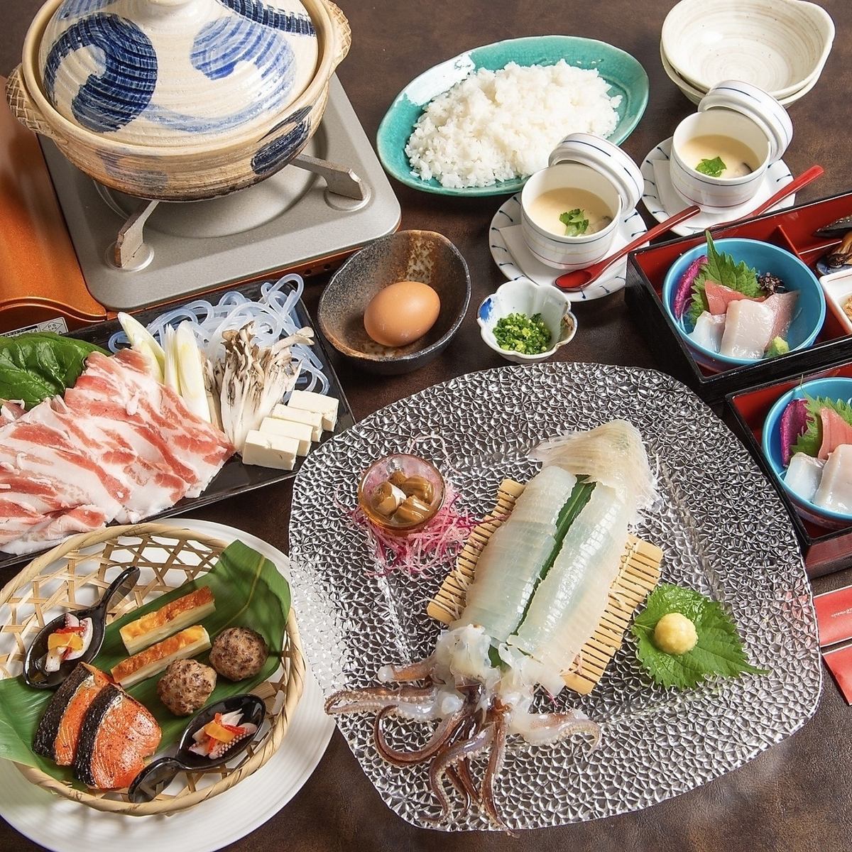 所有房间均为私人房间，提供高品质的娱乐服务。为了方便您用餐，食物均以单人份形式供应。