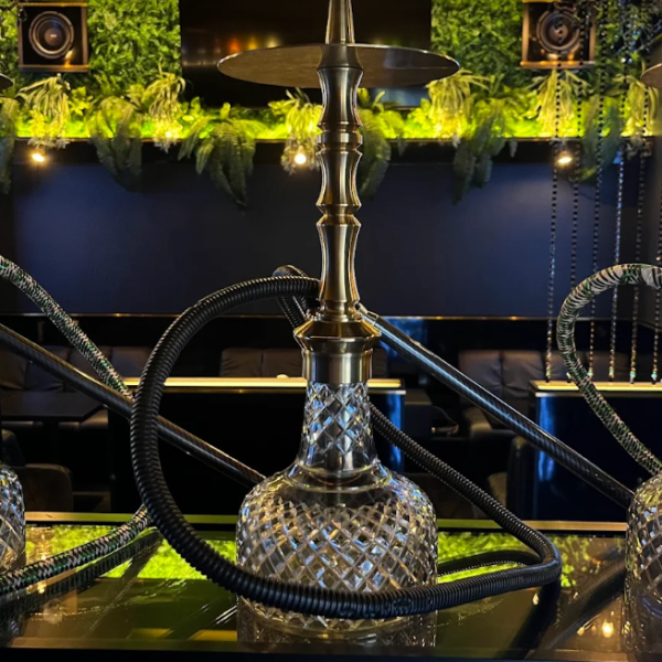 70種以上のフレーバーで彩る至福の休息。熟練スタッフが贈る【当店限定・極上シーシャ】