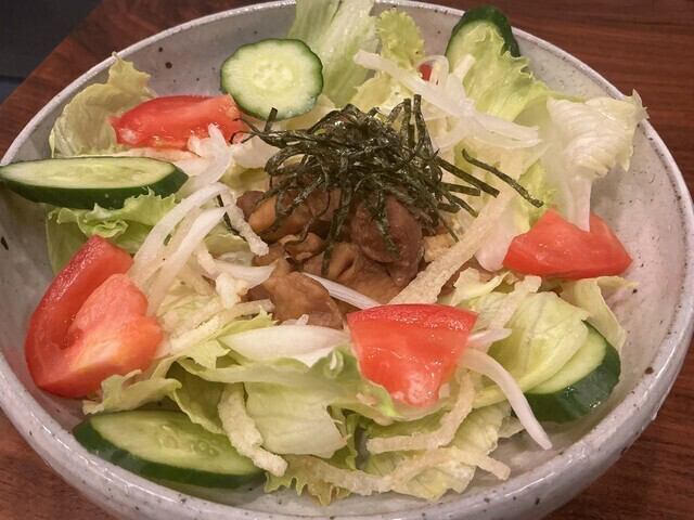 照り焼きチキンとりやすサラダ