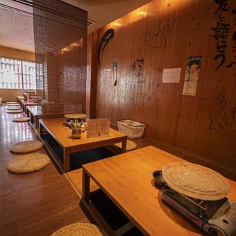 10人掛けテーブルは大人数で利用が可能ですので、会社の部署の歓送迎会や決起会などにも最適です。おいしい料理とお酒を囲みながら盛り上がること必至です。