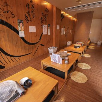 当店は、貸切可能ですので、各種宴会にて様々なシーンで活用することができます。収容人数は40名～50名可能ですので、2次会などにも幅広く対応いたします。