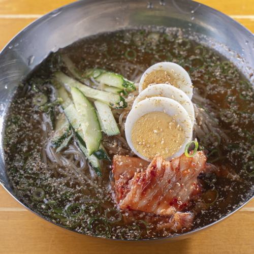 【当店自慢の逸品◎】おさるのかごや人気メニュー”冷麺”