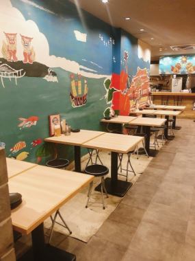 This is a table where you can comfortably seat according to the number of people.Available for 1 person to a maximum of 20 people!