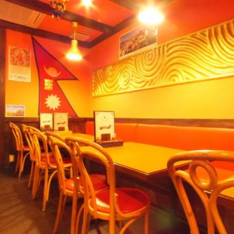 Please do not hesitate to use our family with friends with children with a table seat that can accommodate various scenes ♪
