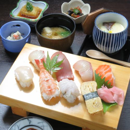 Most popular lunch ♪ [Sushi set]