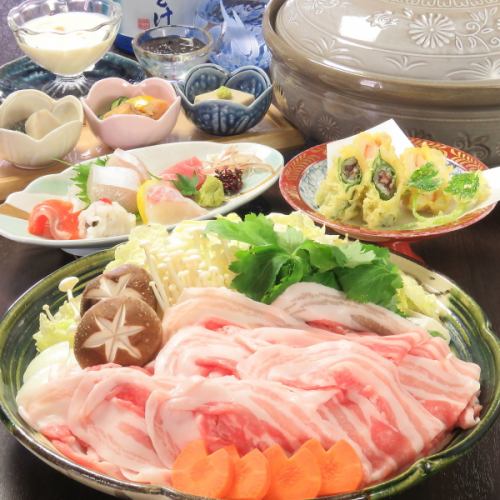 [Hot pot] Mochi pork set ⇒ 5,500 yen! ☆ Warm up your body ☆