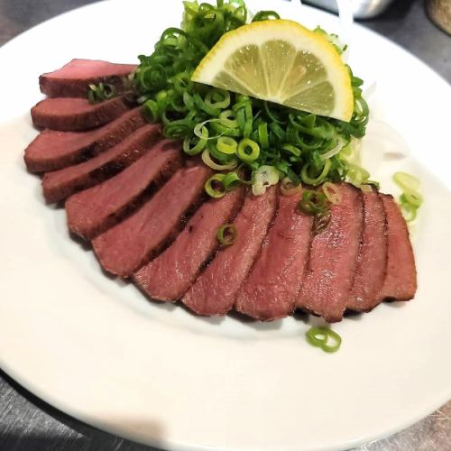 牛タンのたたき