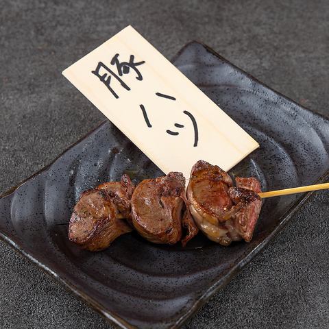 豚ハツ串、トントロ串、豚シロ串（たれ・塩）