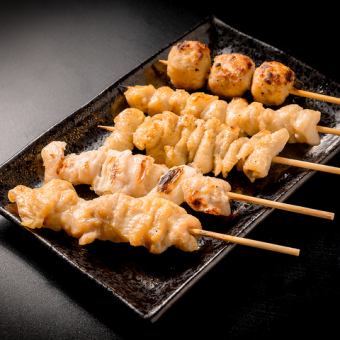 炭火焼き鳥orやきとん　5本盛り（たれ・塩）