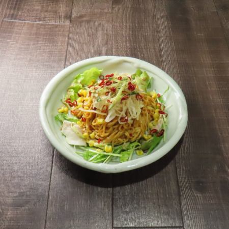 恵美須の麻辣ラーメンサラダ