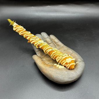 蘆筍裹著肉和蛋黃醬