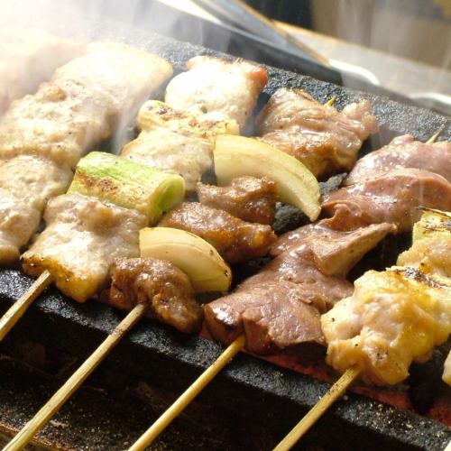 Carefully grilled skewers start at 99 JPY (incl. tax) per skewer.