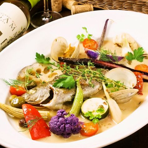 [Today's fresh fish aqua pazza] Acqua pazza with plenty of organic vegetables that are good for the body together with fish♪