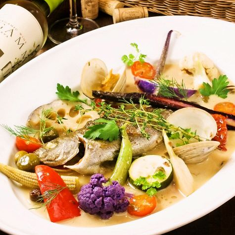 [Today's fresh fish acqua pazza] Acqua pazza made with plenty of healthy organic vegetables along with fish♪