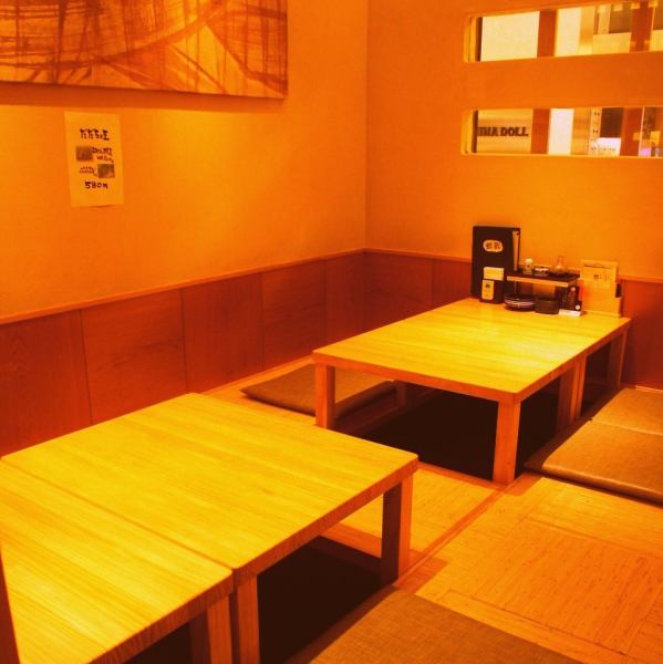 A relaxing Japanese space in modern Shiodome.The semi-private banquet space that seats 16 people is perfect for corporate parties!