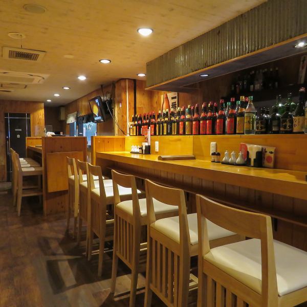お1人様でも入りやすい空間作りを行っています！仕事帰りのちょい飲みなどにも最適なカウンター席もございます！お1人のお客様もぜひお越しくださいませ☆